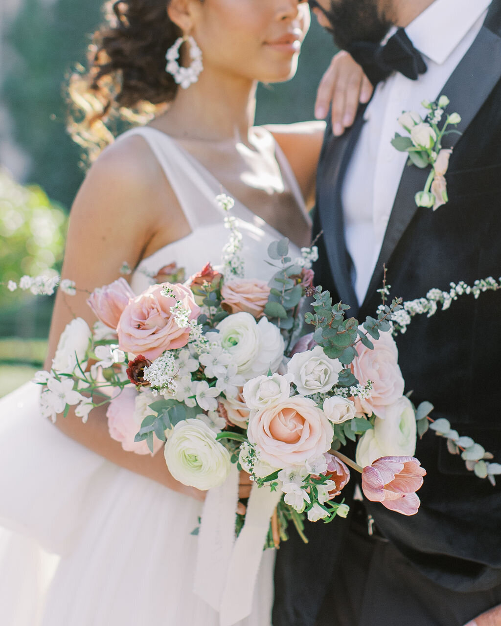 French chateau fairytale wedding in blush with a marchesa ombre bridal gown - Veronique Lorre luxury florist - Katie Trauffer Photography5