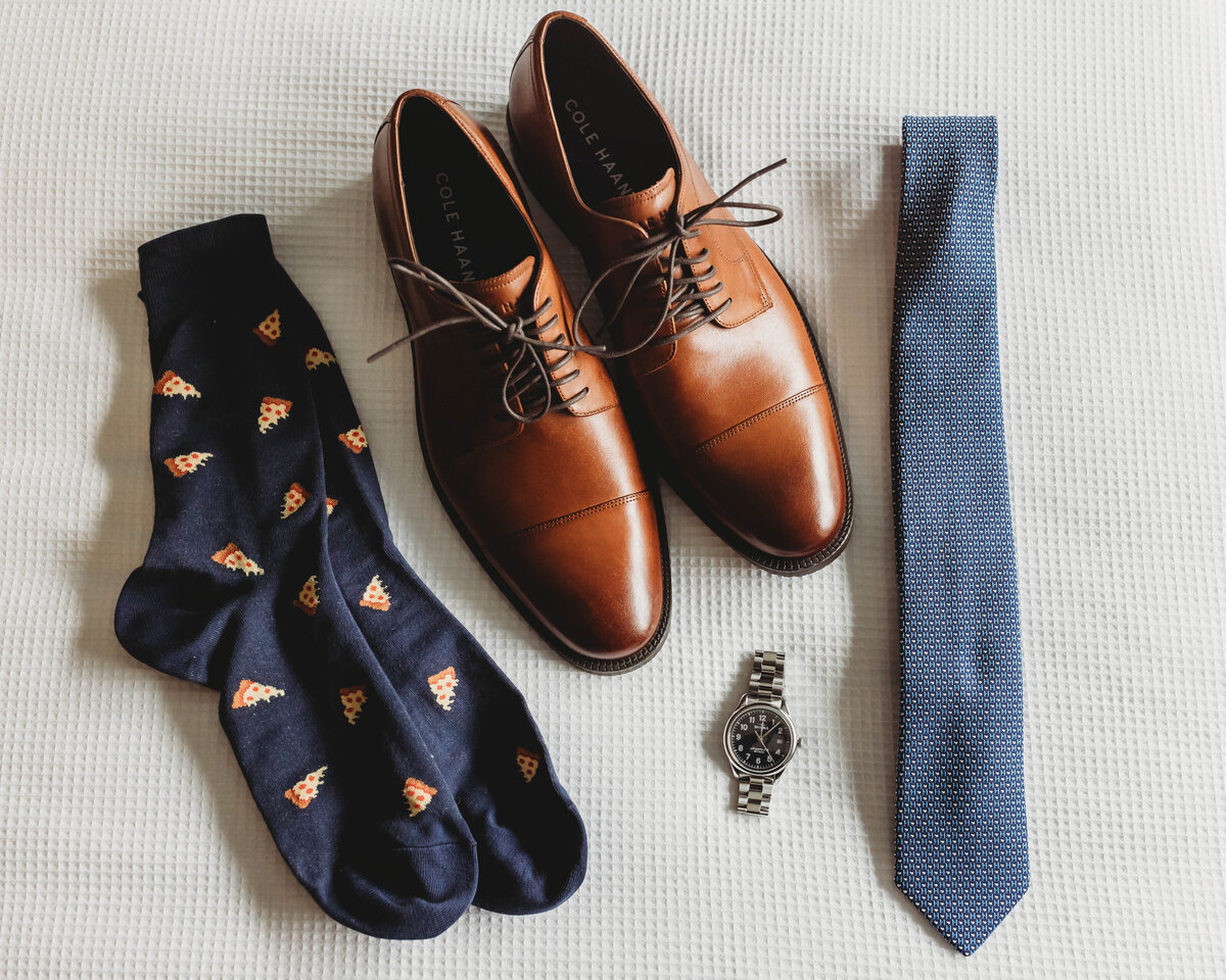 wedding-details-flatlay-photography-ct-groom