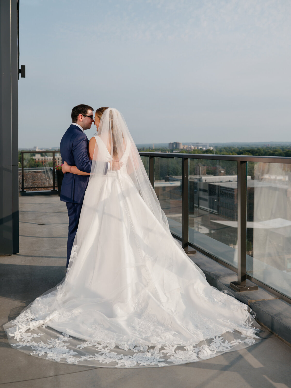 truss-event-venue-cleveland-wedding-31
