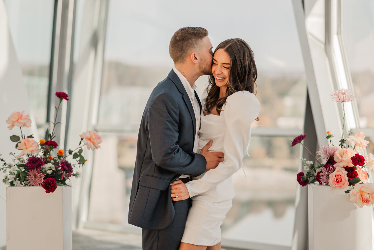 hunter-museum-elopement-wild-magnolia-weddings-15