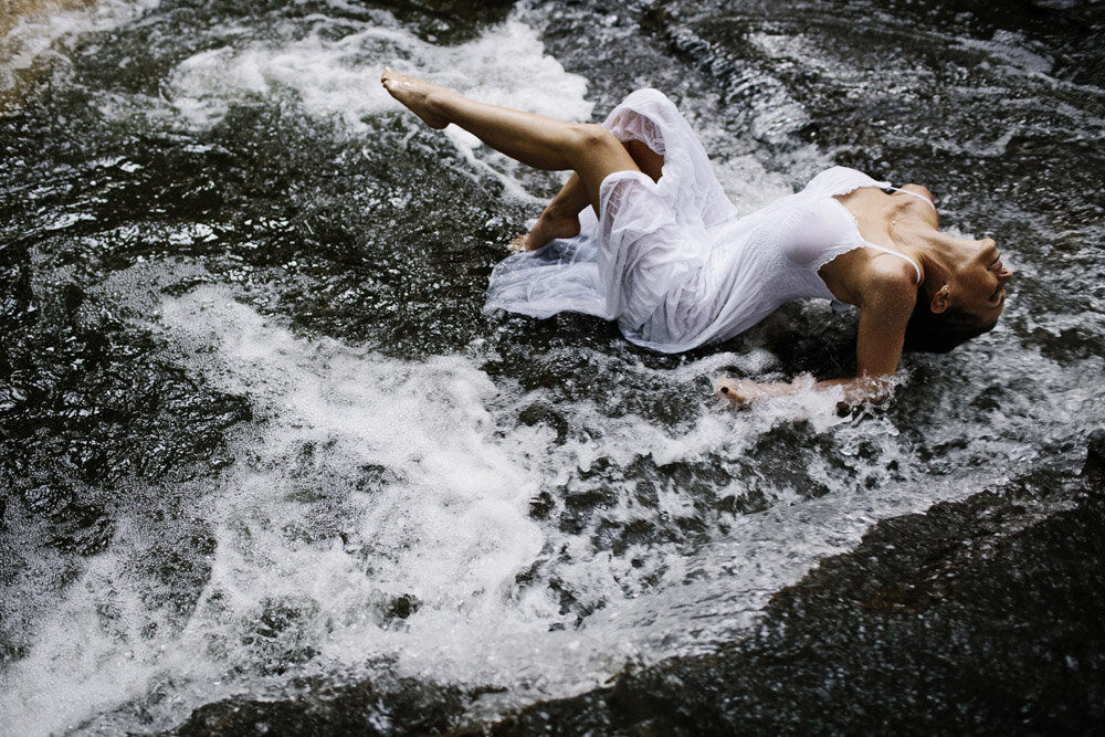 austin-boudoir-greenbelt-water