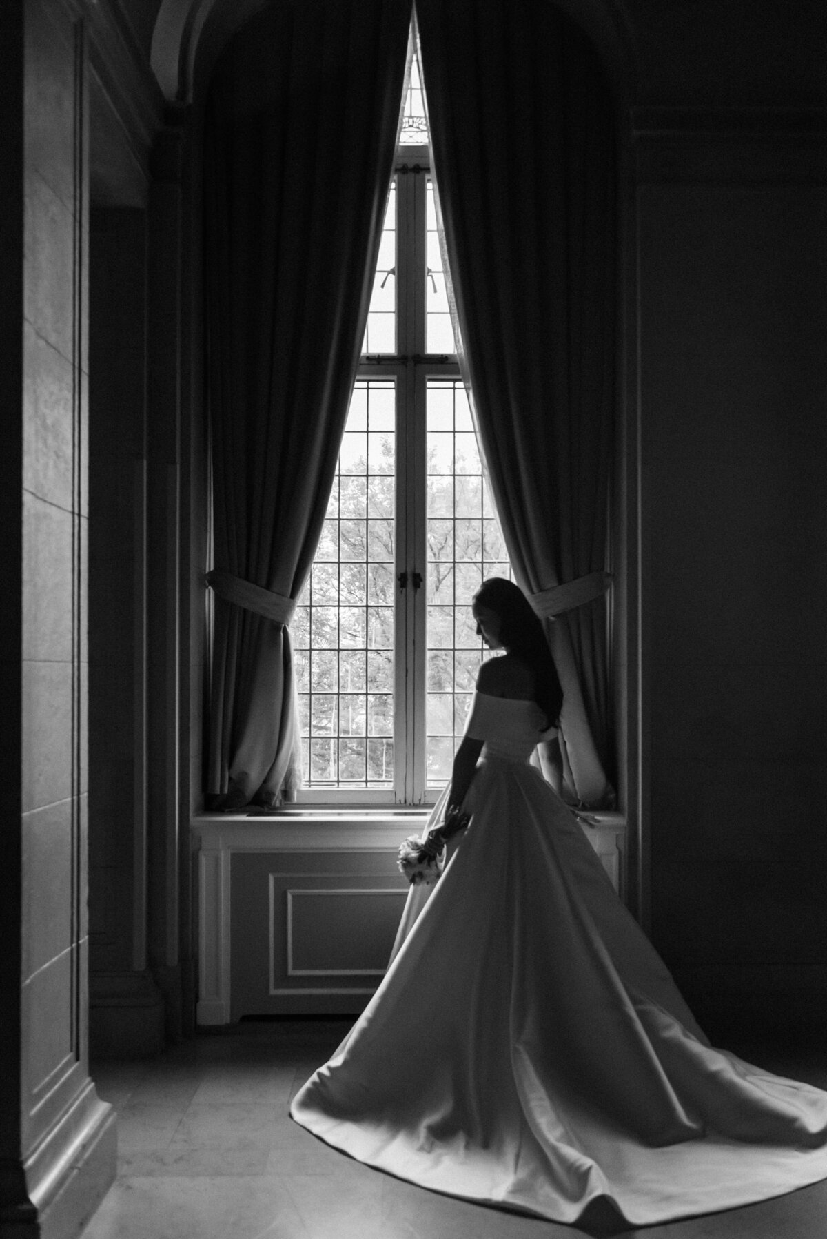 515-Chateau-Frontenac-Quebec-City-Canada-Shantel-Jeff-McCain-Wedding-16