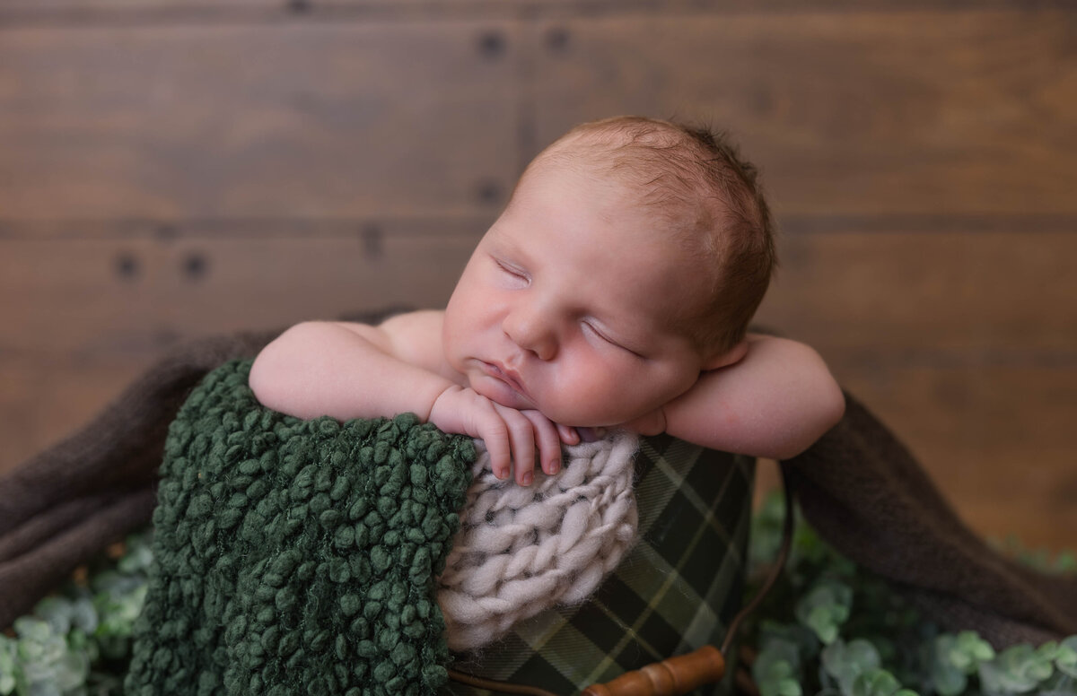 Modern Lifestyle Newborn Photography Hanover Pennsylvania Green Plaid