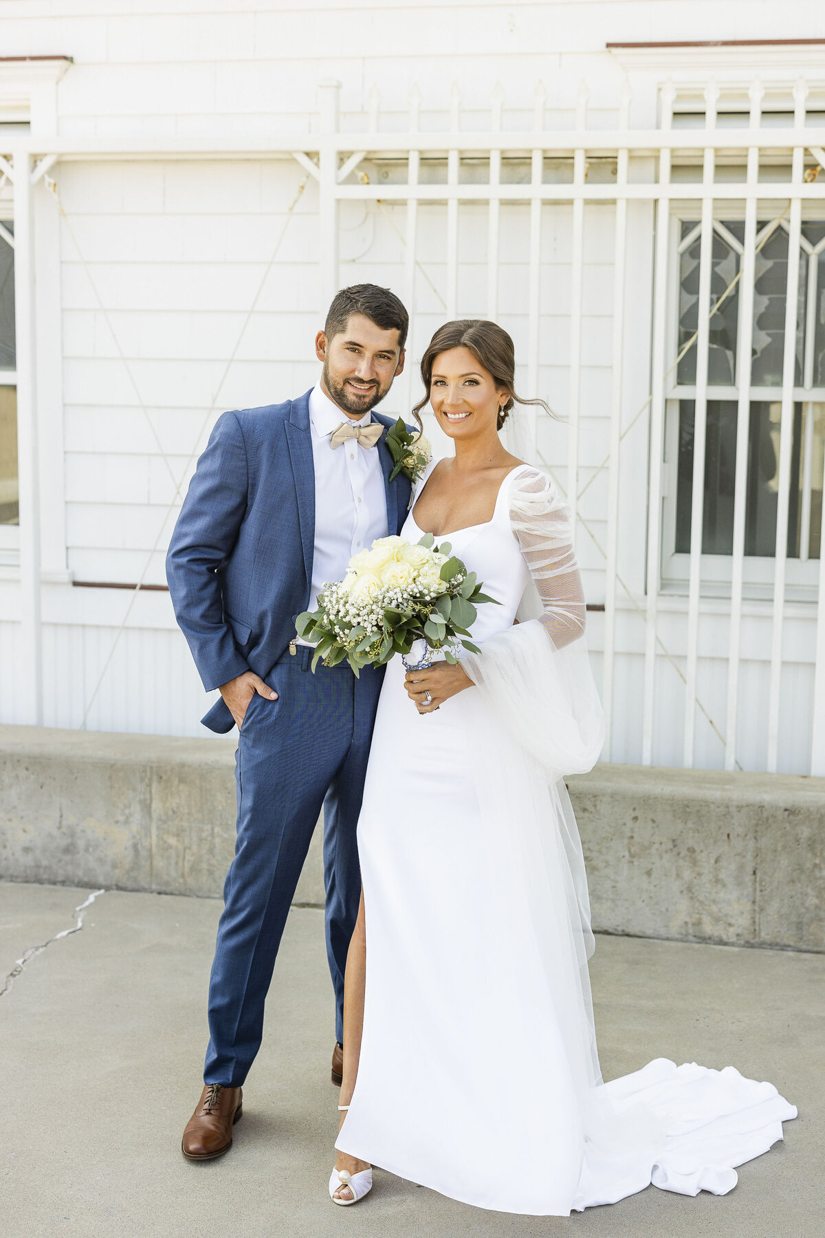 Beach Club Modern Chic Wedding with Touches of Pearl and Gold - Top East Coast Wedding Photography - Ashley Mac Photographs - New Jersey - New York - Connecticut - Rhode Island -28