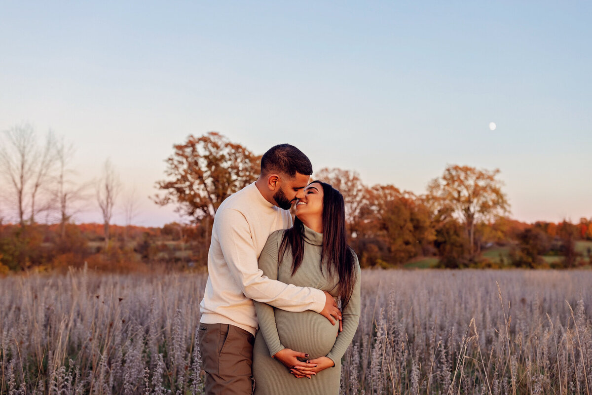 NKCreativeStudios-MaternityPhotography-Ottawa-045