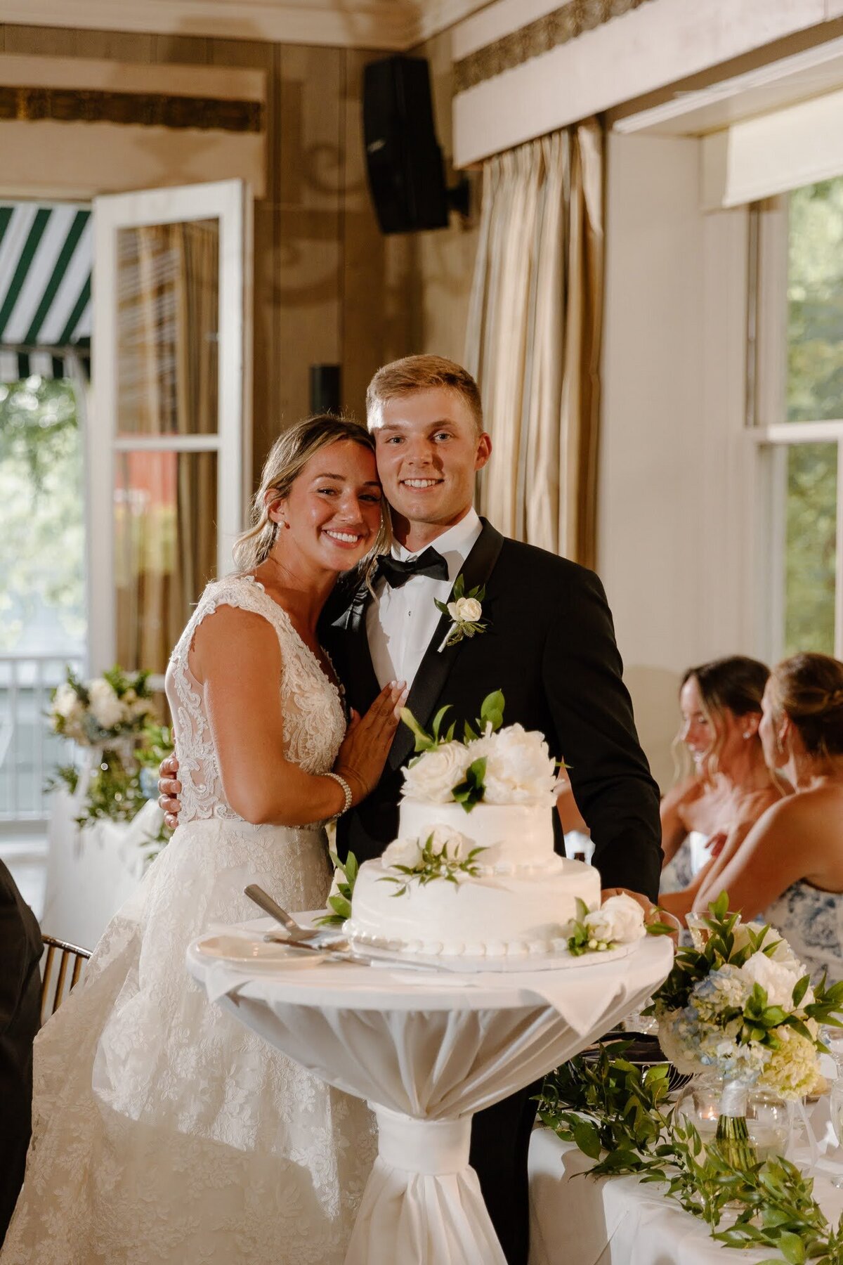 Nichole-Babiez-Photography-Dunham-woods-Geneva-Illinois-Wedding-luxury-editorial-timeless-modern-candid-bride-inspiration-chicago-photographer--117