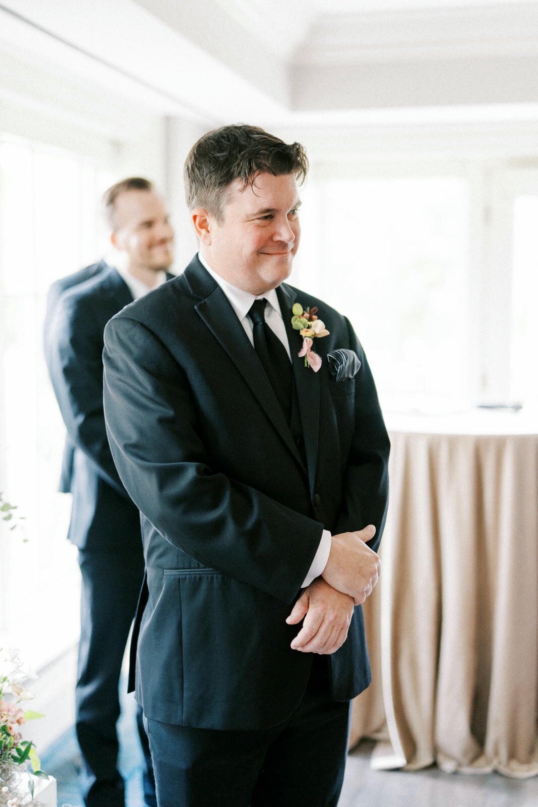 W5-Wedding-in-Oakville-Golf-Club-Shane-and-Katy-2023-10-14-2500px-1093