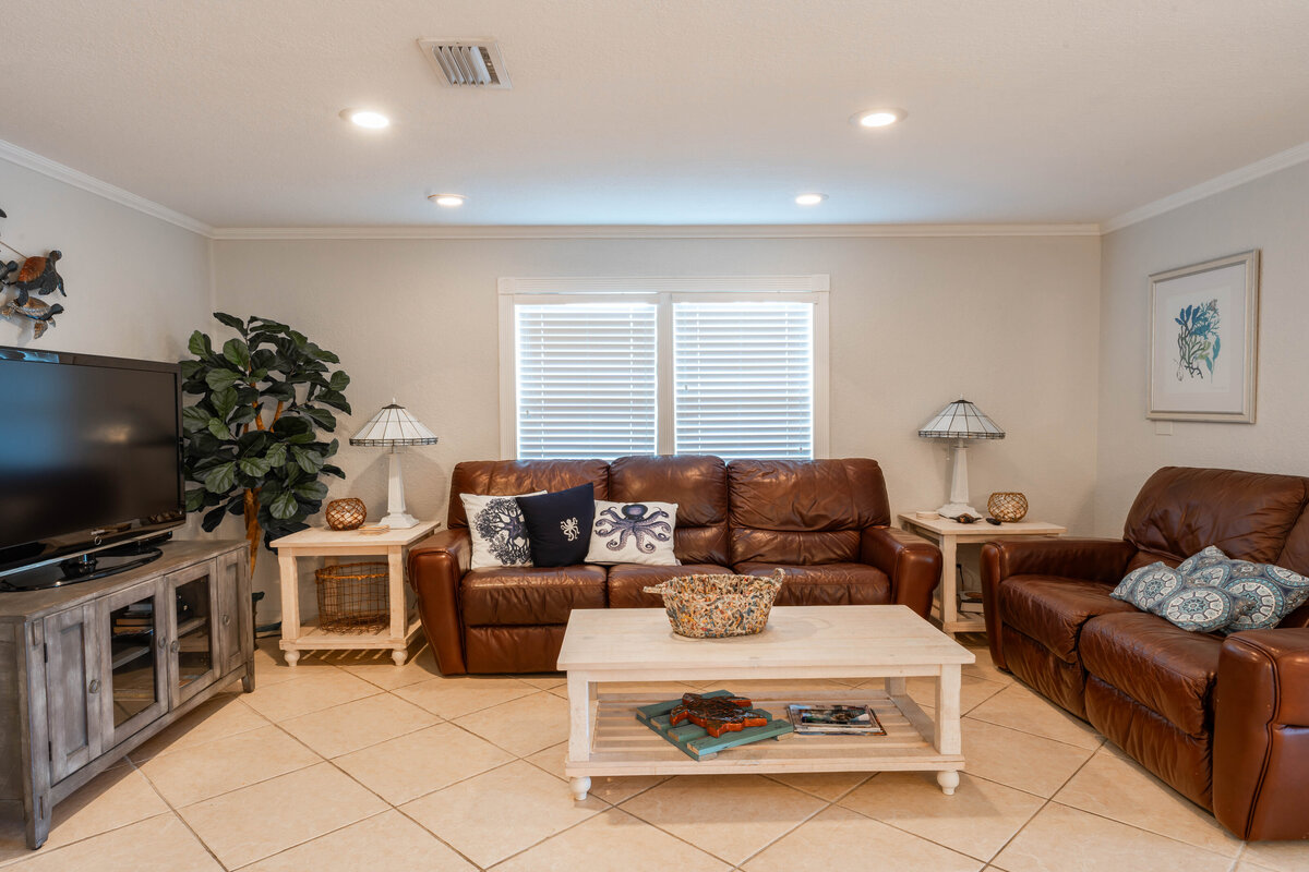 Living room 1 (1)
