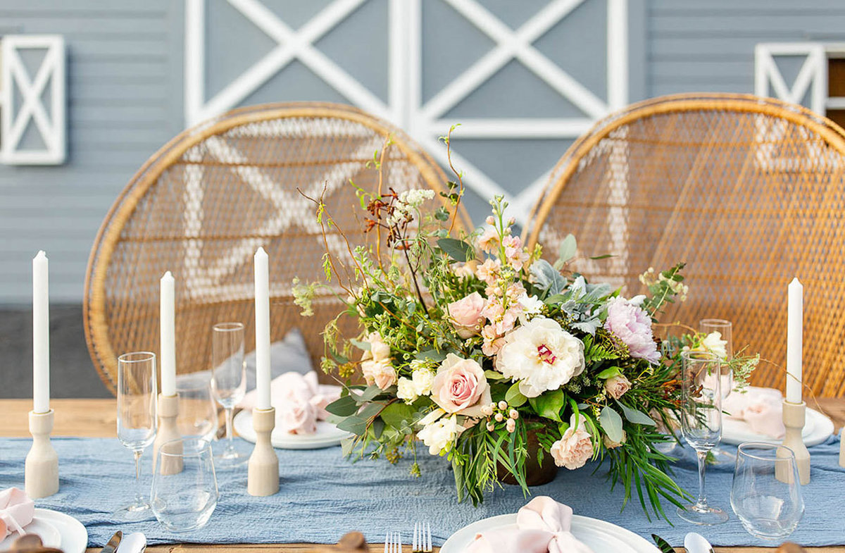Soft pink & dusty blue wedding table scape, with romantic blush flowers