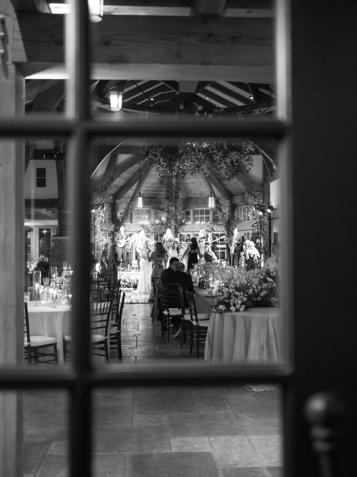 Scared Oaks Wedding | Austin Texas Wedding Photographer-47