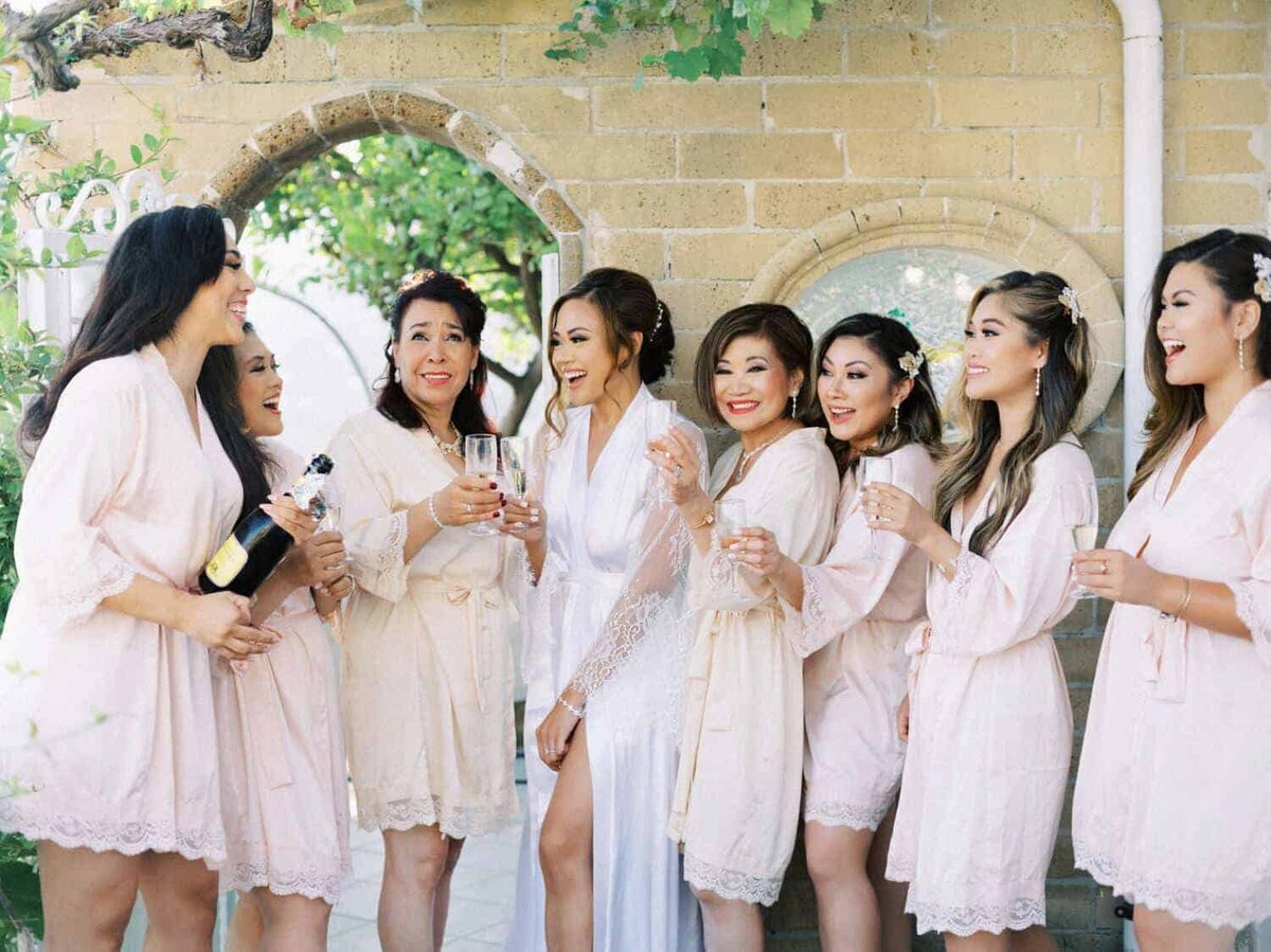 Positano-Wedding-villa-Oliviero-bridesmaids-by-Julia-Kaptelova_Photography-140