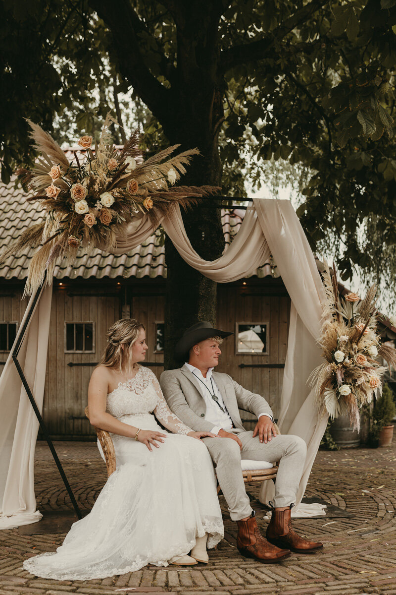 Trouwfotograaf-omgeving-wijchen-nijmegen-gelderland-brabant-Julia-&-Jarno-BlinkendBeeld-216