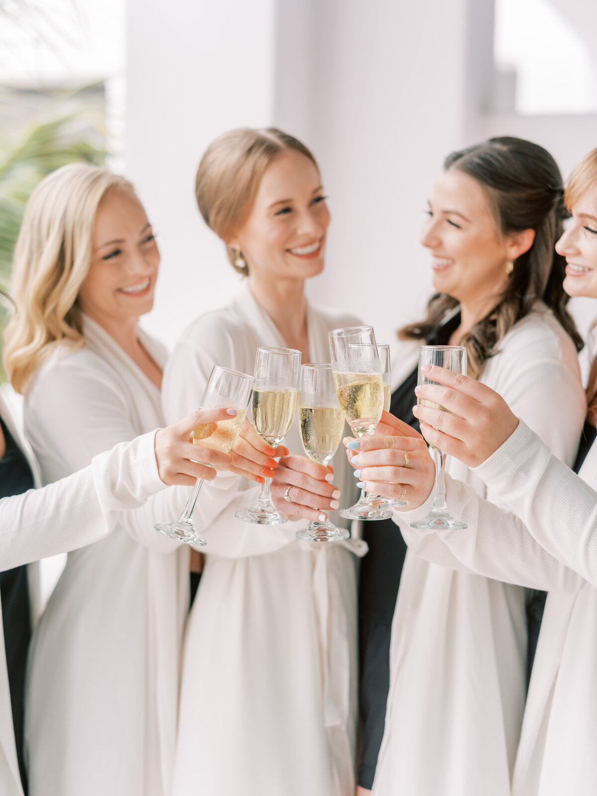 Zoe&Brody_FloraFarmsWedding_BrideGettingReady-26