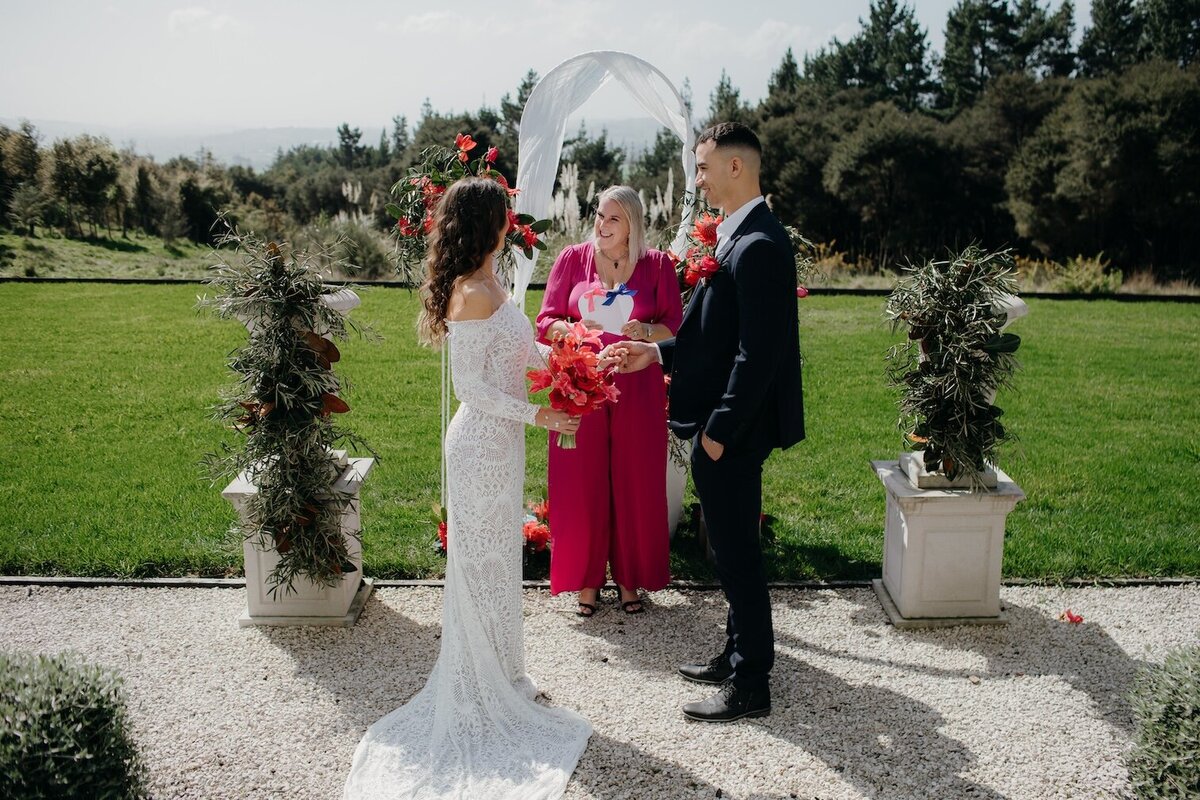 Stress-free all-inclusive wedding day at boutique venue
