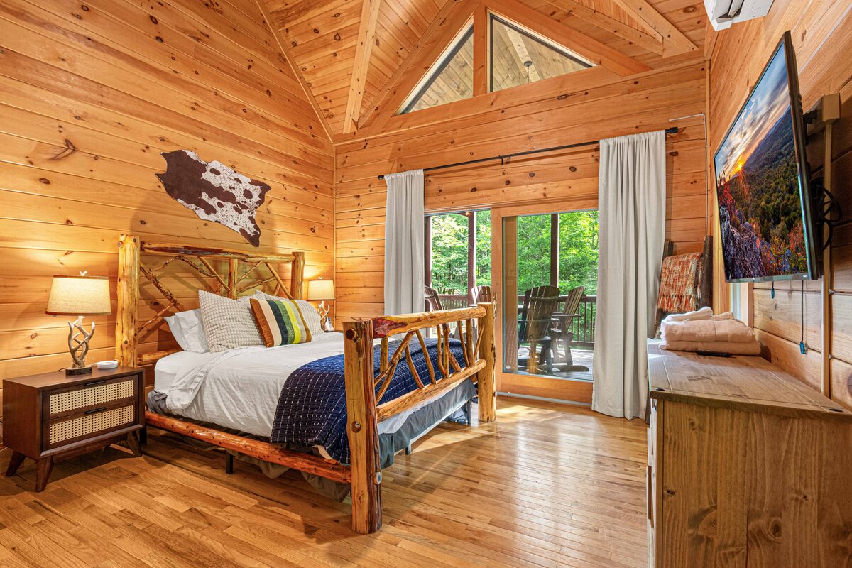 Main Level Bed & Bath 1 (7)