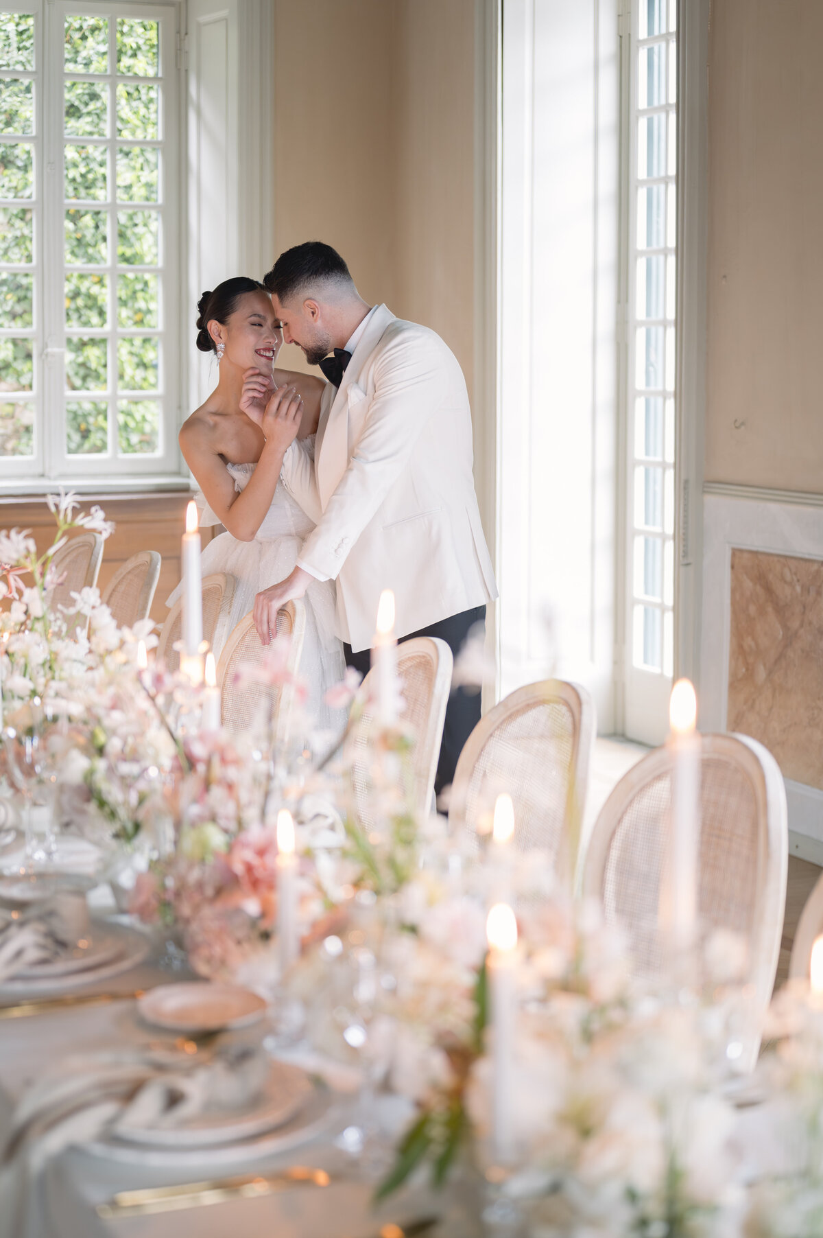 Dimos Bablis Studio Luxury Wedding Photographers Greece and Italy Santorini Wedding Villa Cipressi pastel  _035