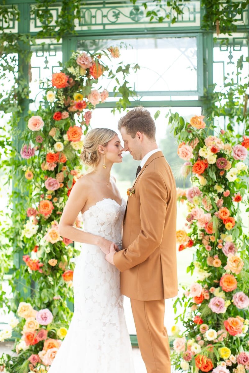 blush-orange-lush-floral-arch