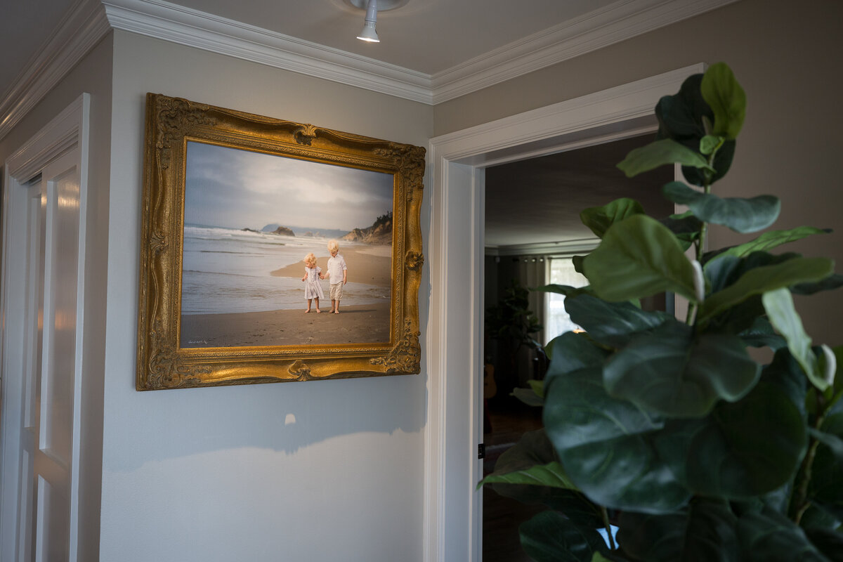 Canvases in rooms_19