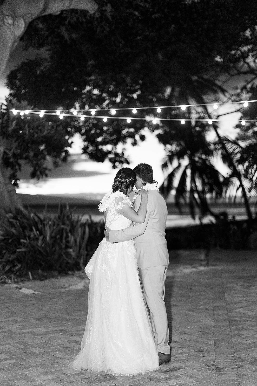 amber-andrew-maui-wedding-preview-photos-78