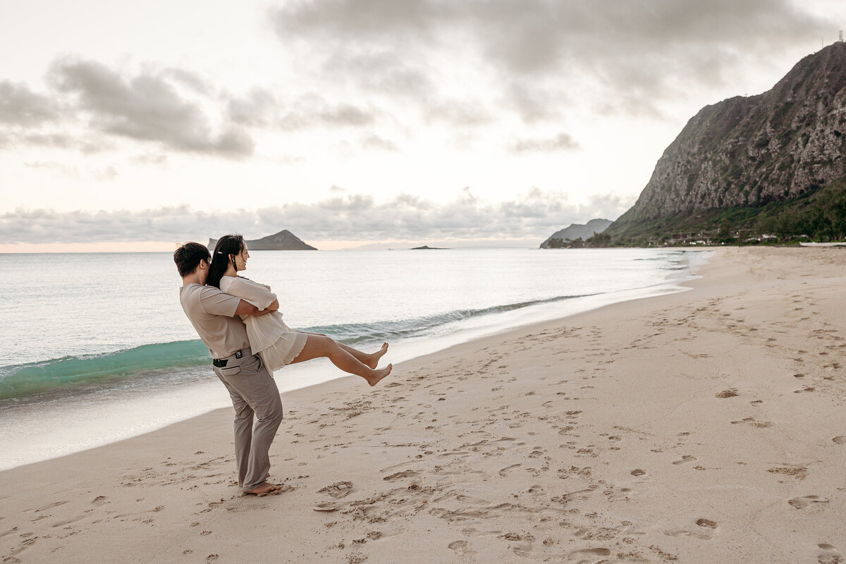 Waimanalo-Sunrise-Couples-Photos-3