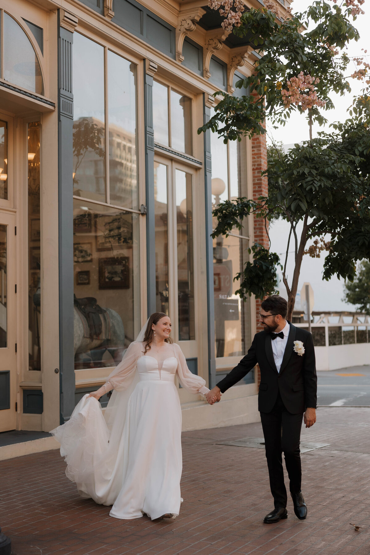horton-plaza-hotel-san-diego-wedding-raven-berlin-photo-769