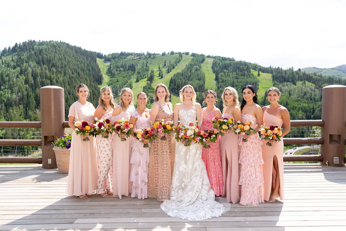 35-stein-eriksen-lodge-colorful-summer-wedding-ahp