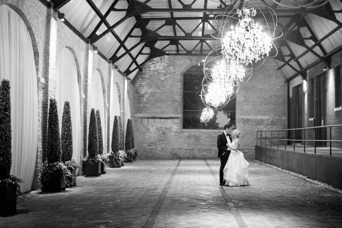 Bridgeport-art-center-weddingp-photos