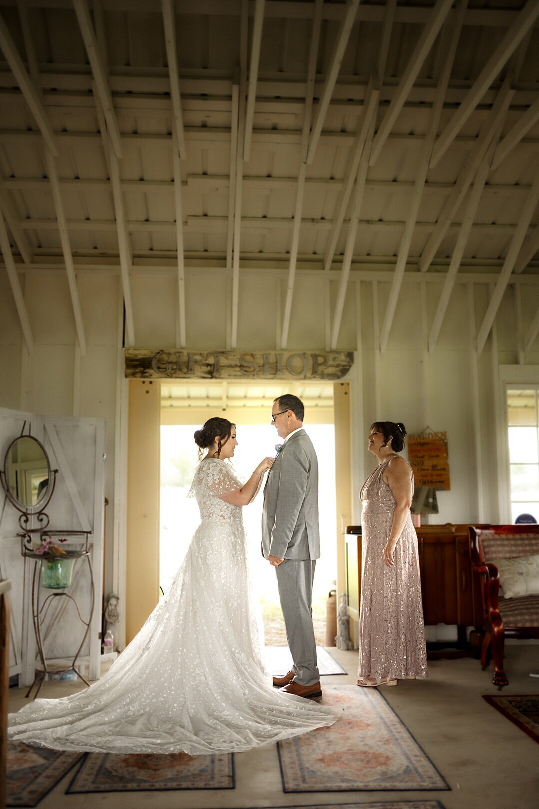 Courtney + Ben preview_21_4261