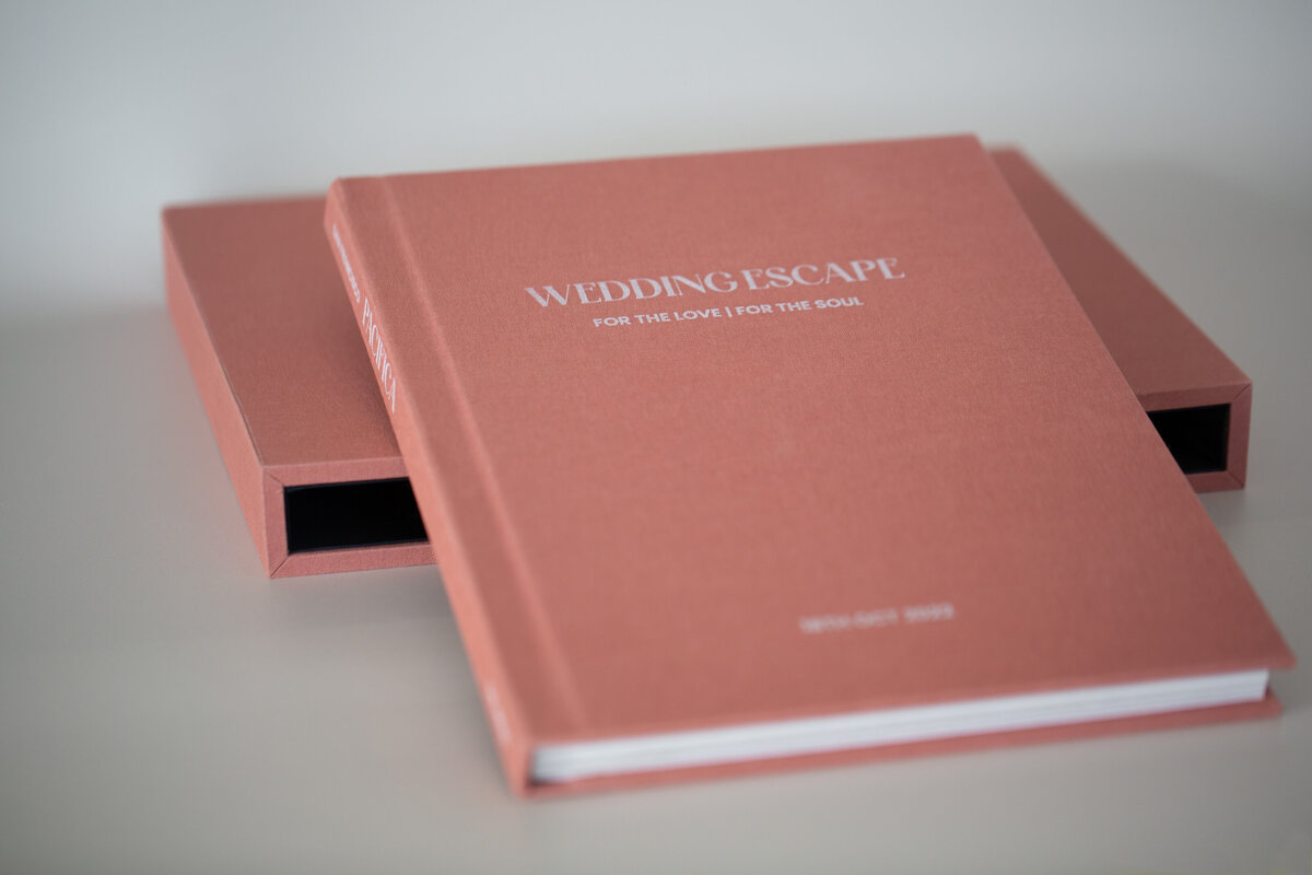 Coffee_Table_Book_33