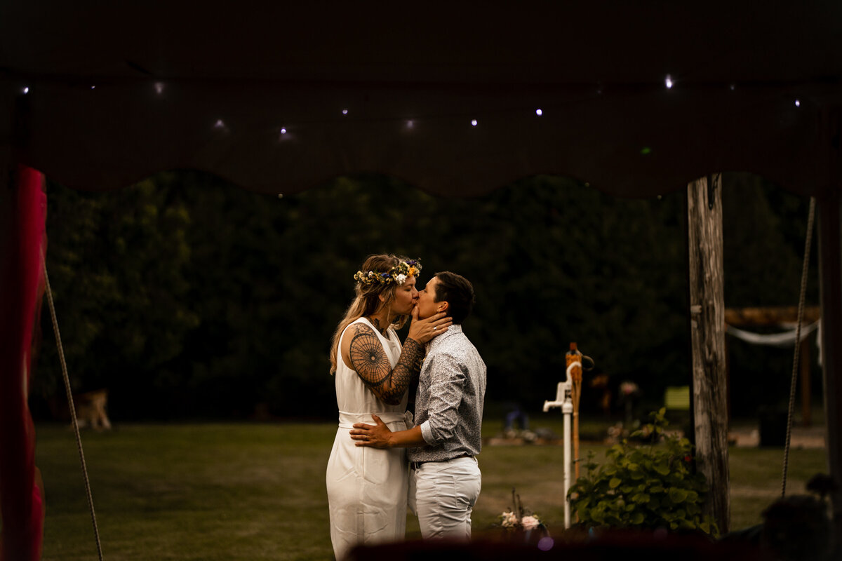 Intimate-Wedding-Photographer-Roots-Revival-3192