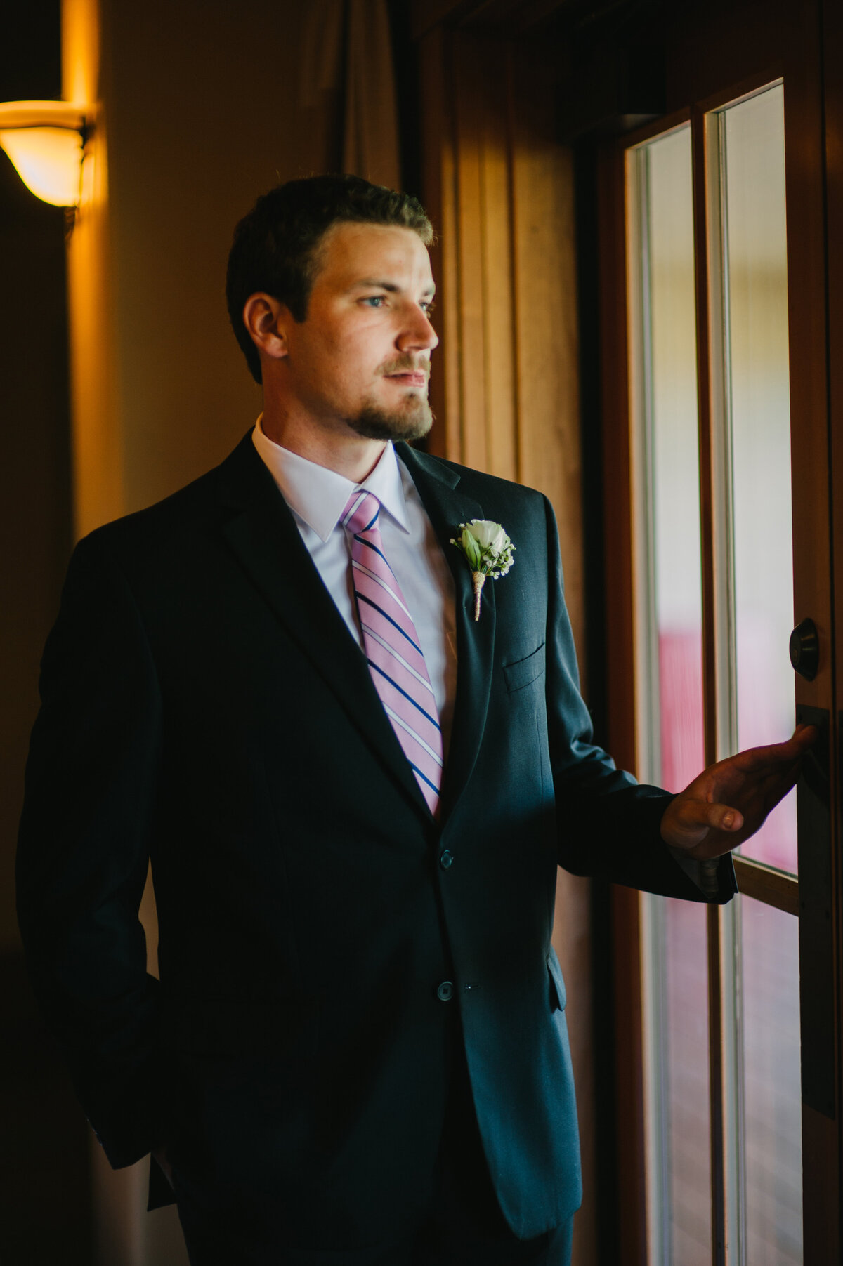 groomsmen-at-zenith-vineyard-wedding-3