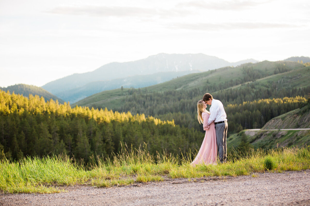 Idaho falls wedding photographer summer aspens