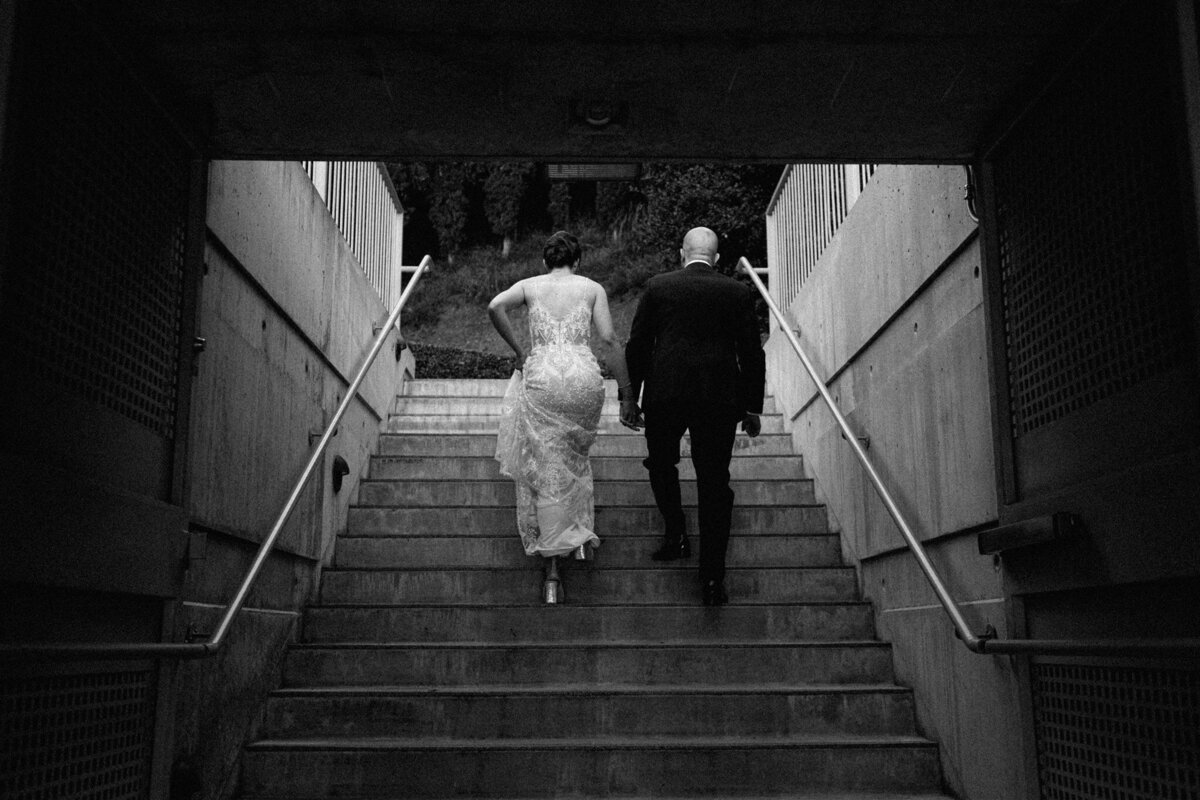 skirball-cultural-center-wedding-A_2bJ-first-look-Diana-Lake-Photography39