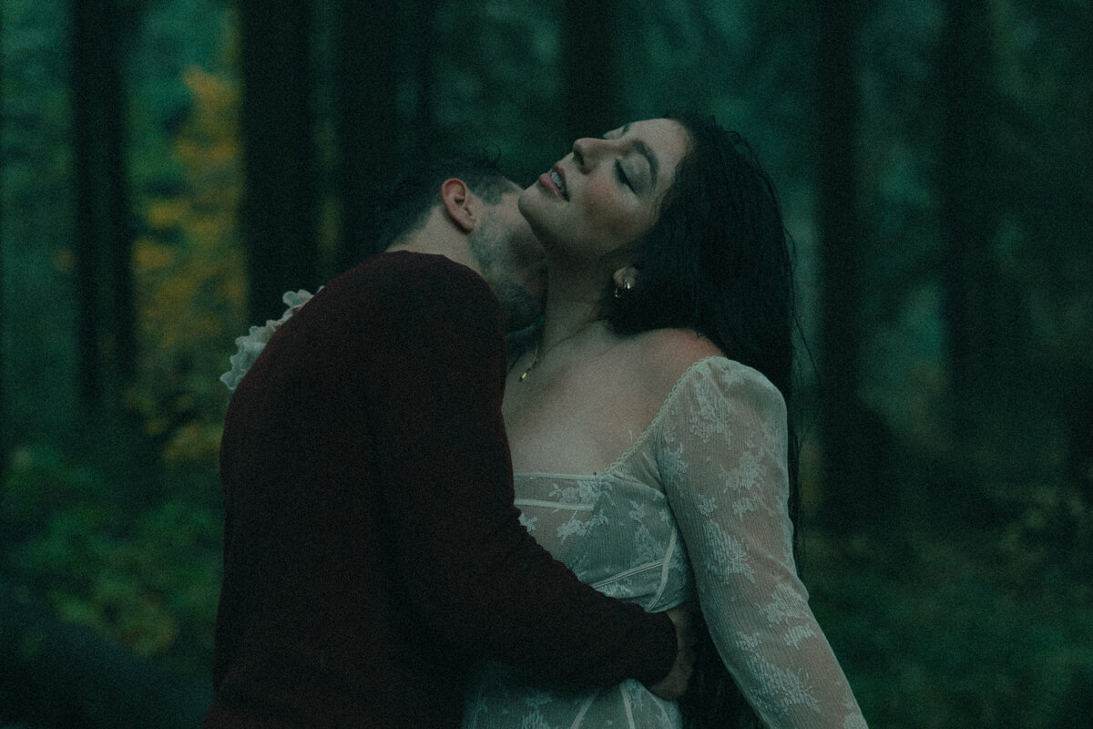 middle-fork-snoqualmie-engagement-session-243