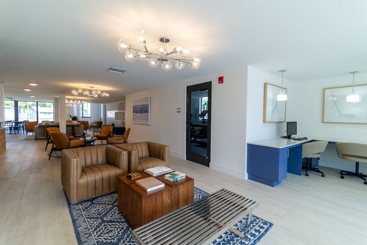 062524BERKELYPALMBEACH-109