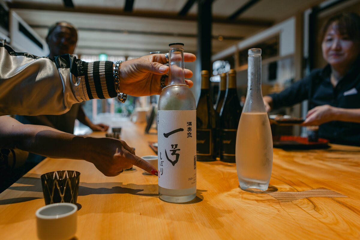 0393-Falling-Doves-Support-Sake-Tour-24-Japan-Toyama-Masuizumi-0020-Enhanced-NR-JOURNAL-0393