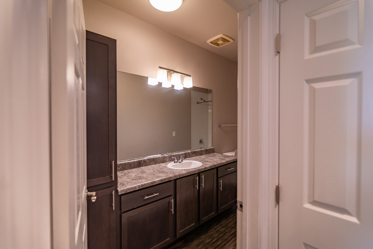 042924ATLGranite Crossing-58