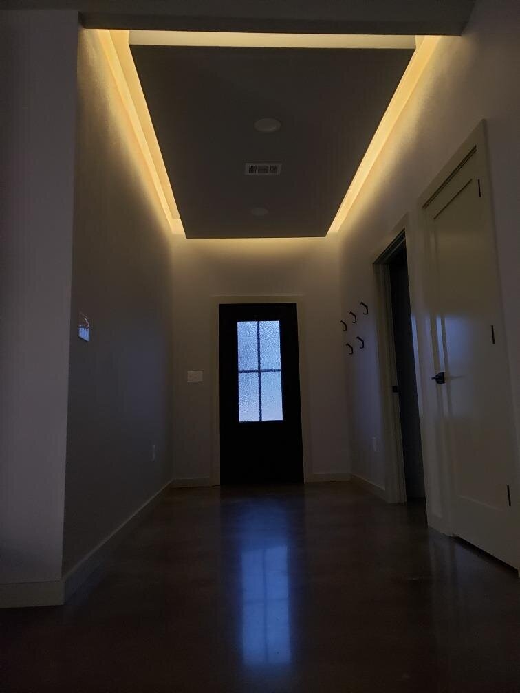High-Quality Concrete Polishing for Homes in Dallas showing a residential floor with a smooth, glossy concrete finish that enhances the home’s aesthetic appeal.