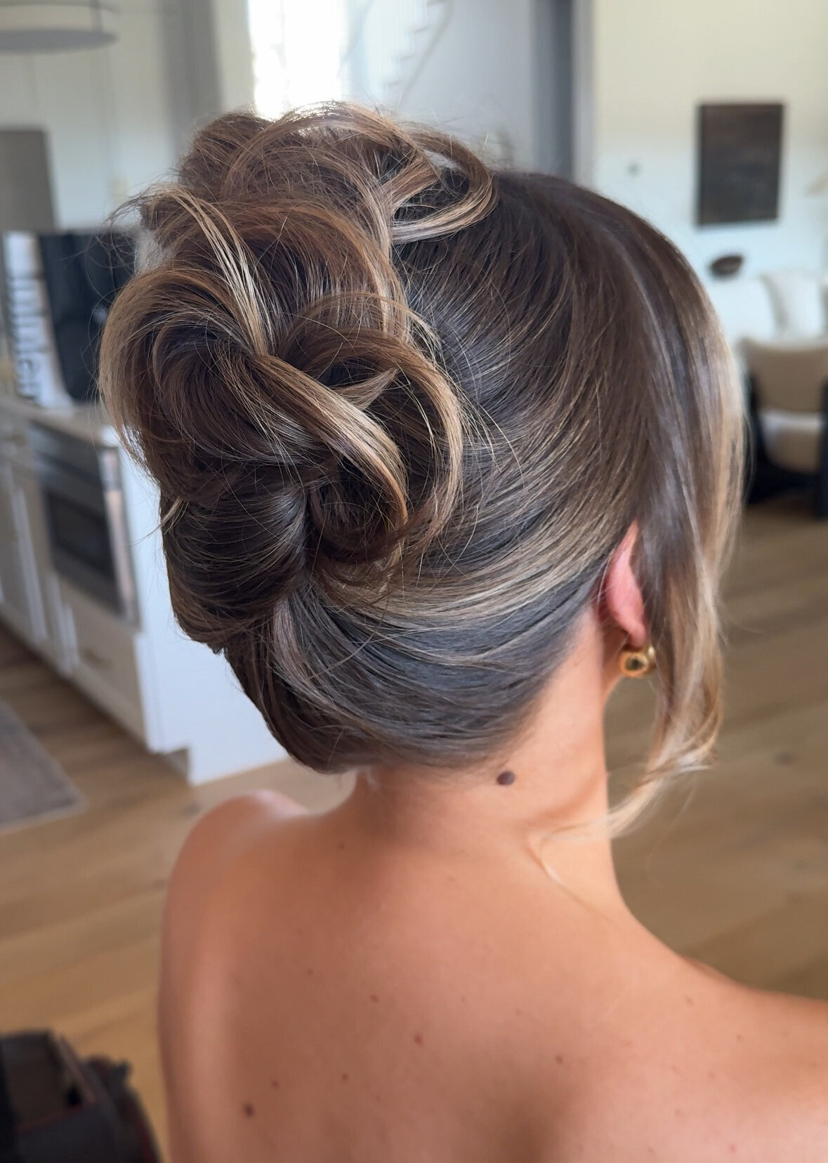 clean modern updo for wedding, Nashville wedding hair stylist