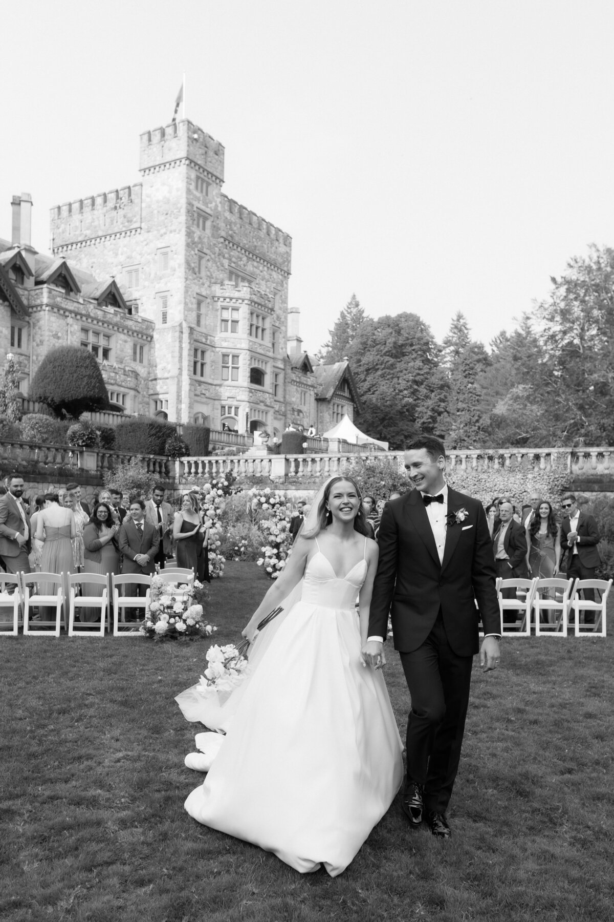 MeghanHemstra-Romantic-Hatley-Castle-Wedding-65