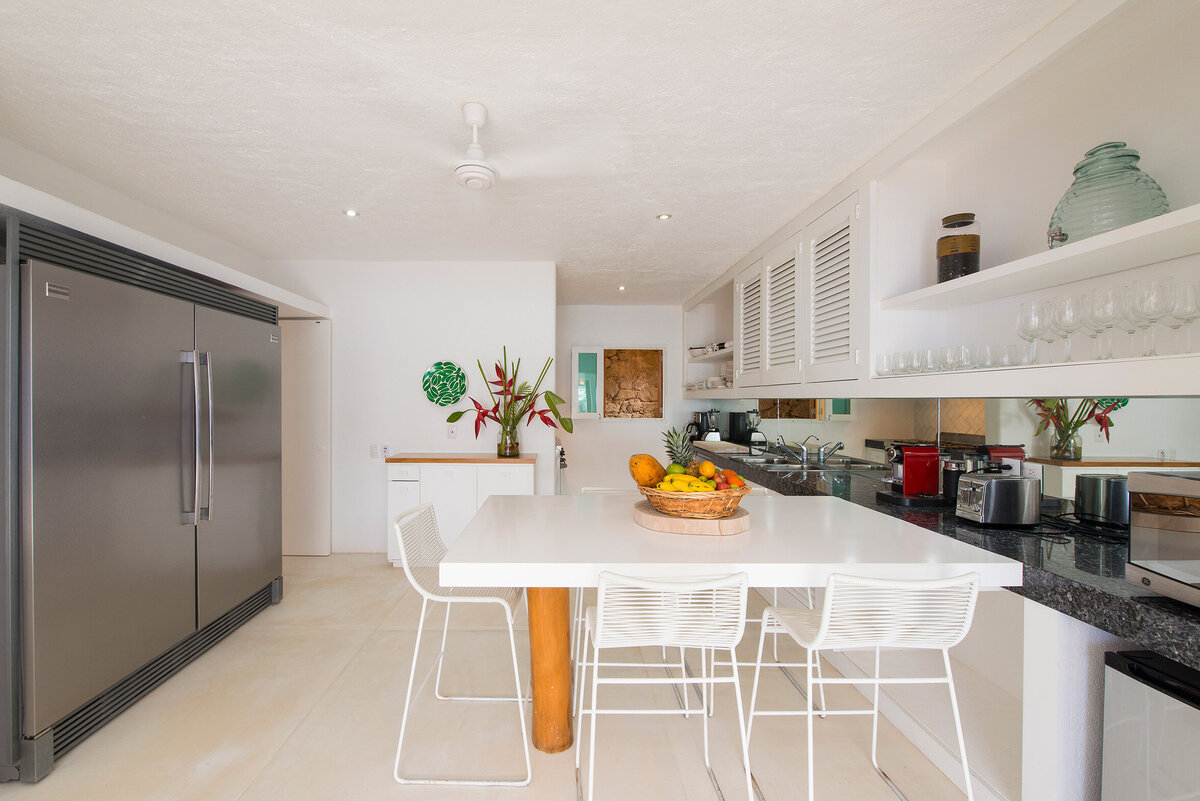 03-4-Careyes-Mexico-Properties-Villas-Casita-Azul-Kitchen011