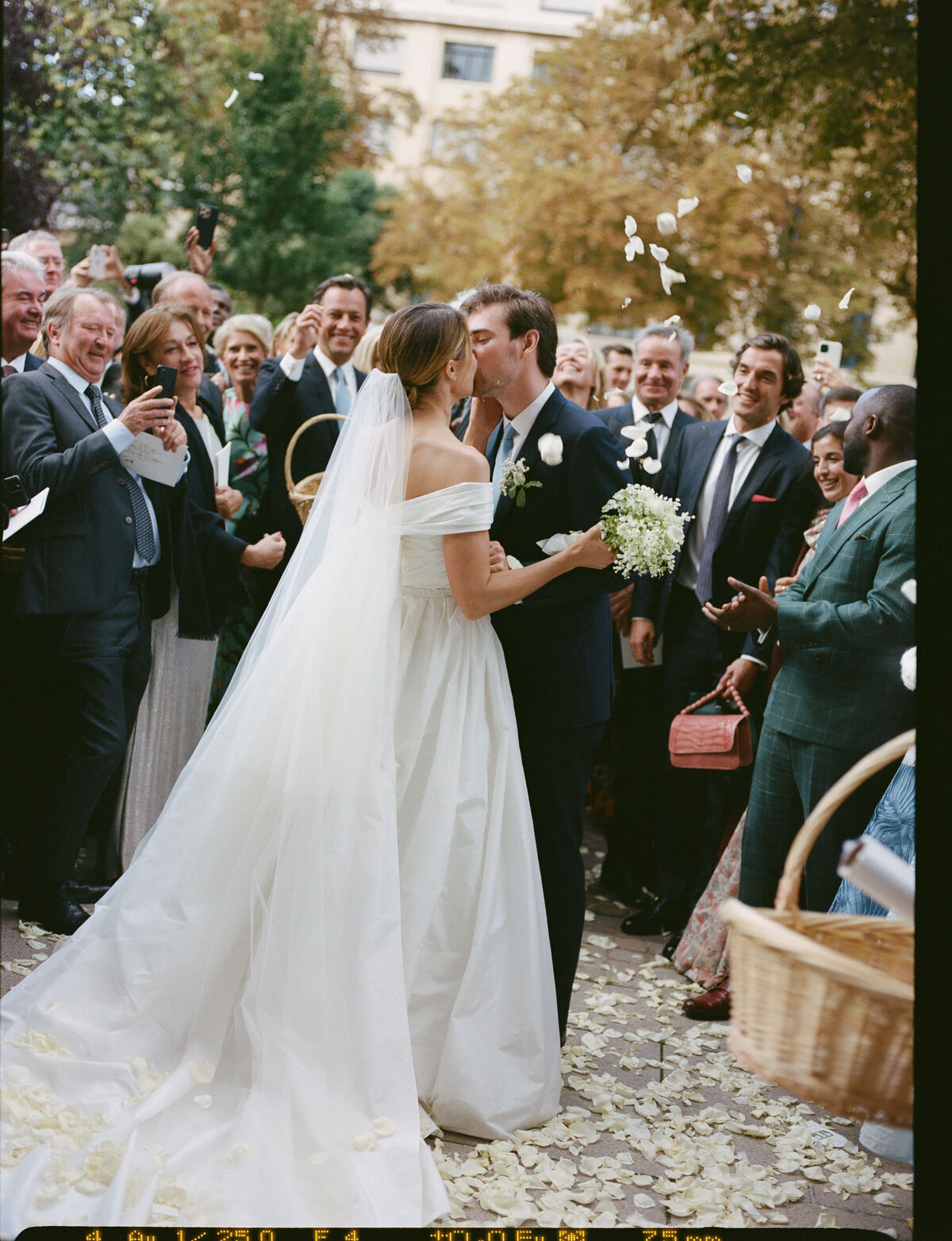 077-REVISED-048EW-ARTISTS-FAVORITES-FINAL230923-EMILIE-WHITE-33