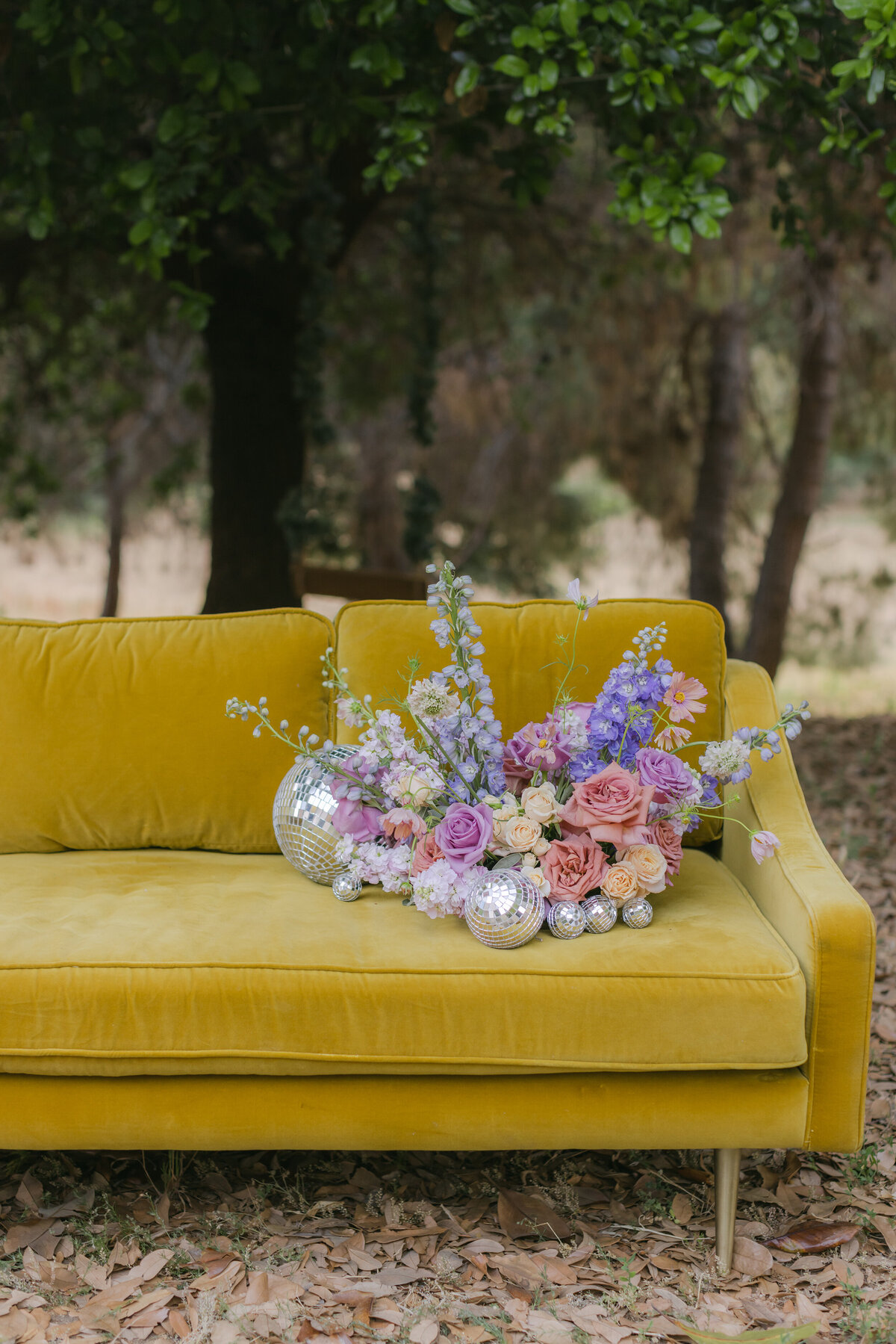 greenville-south-carolina-wedding-photography-modern-floral-styled-shoot.jpg
