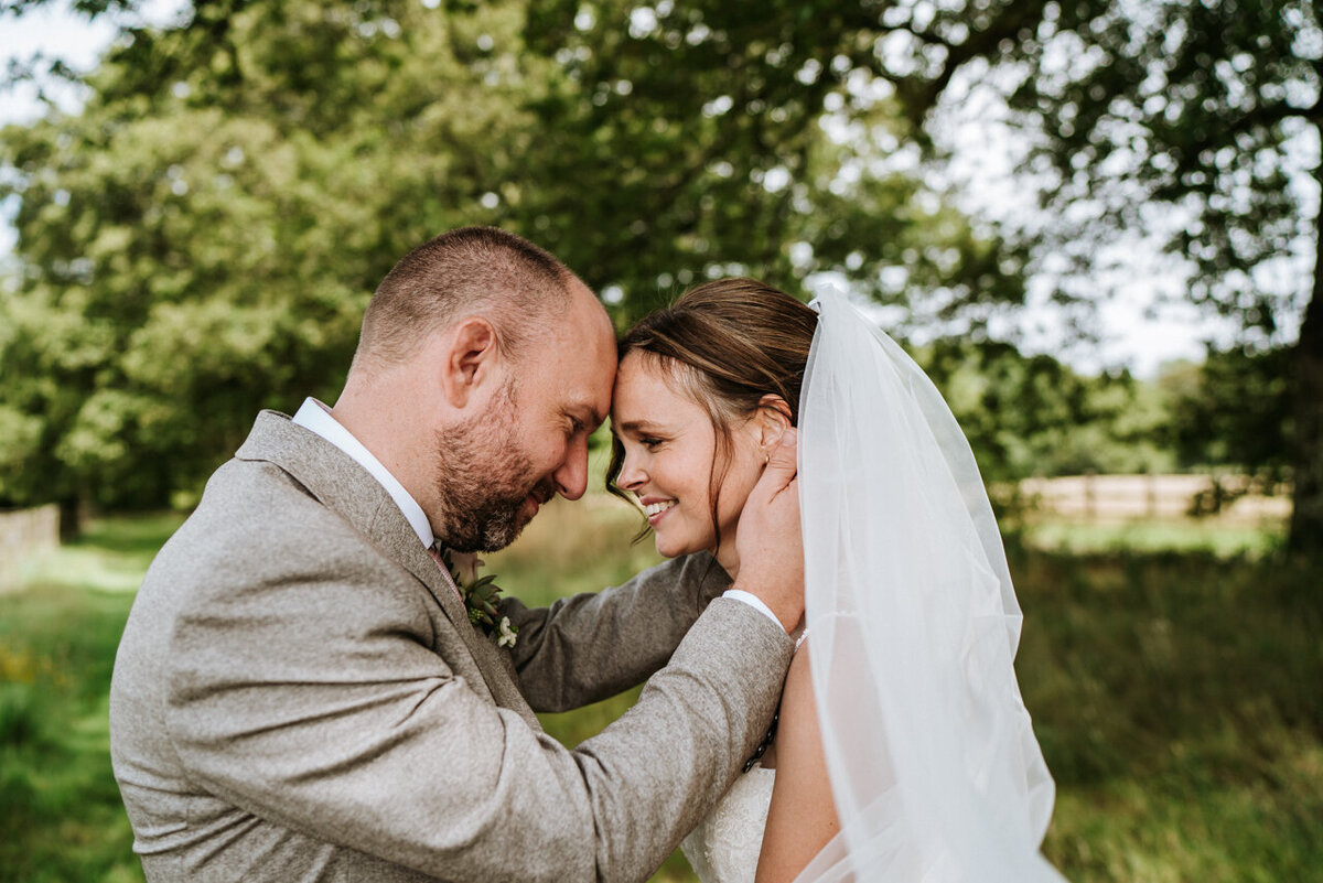 wedding-photographer-somersbury-barn-surrey-zoecphotography-buckinghamshire-13