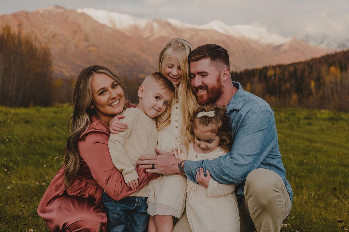 9L0A0170Alaska_EagleRiver_FamilySession