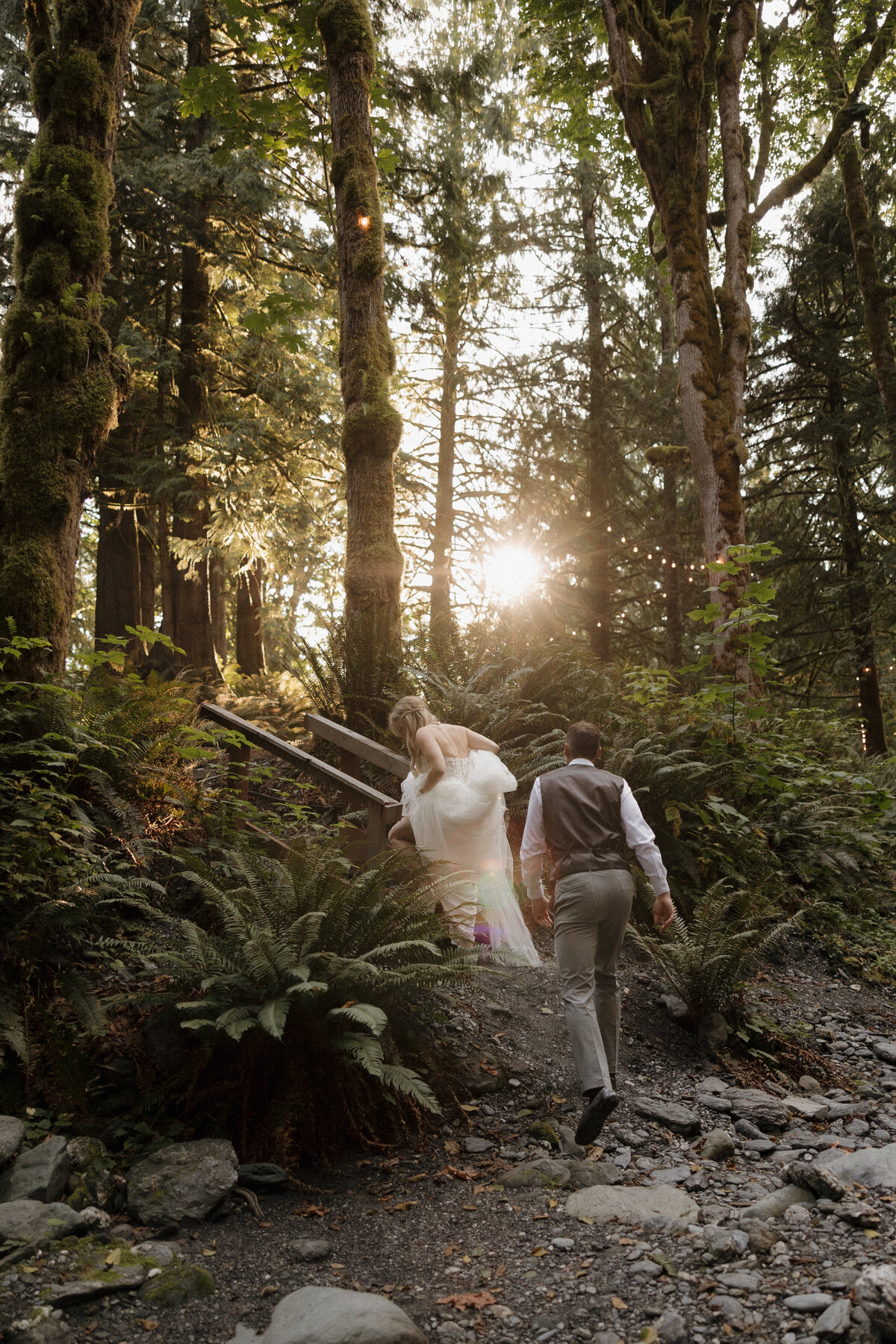 PNW Wedding Photographer