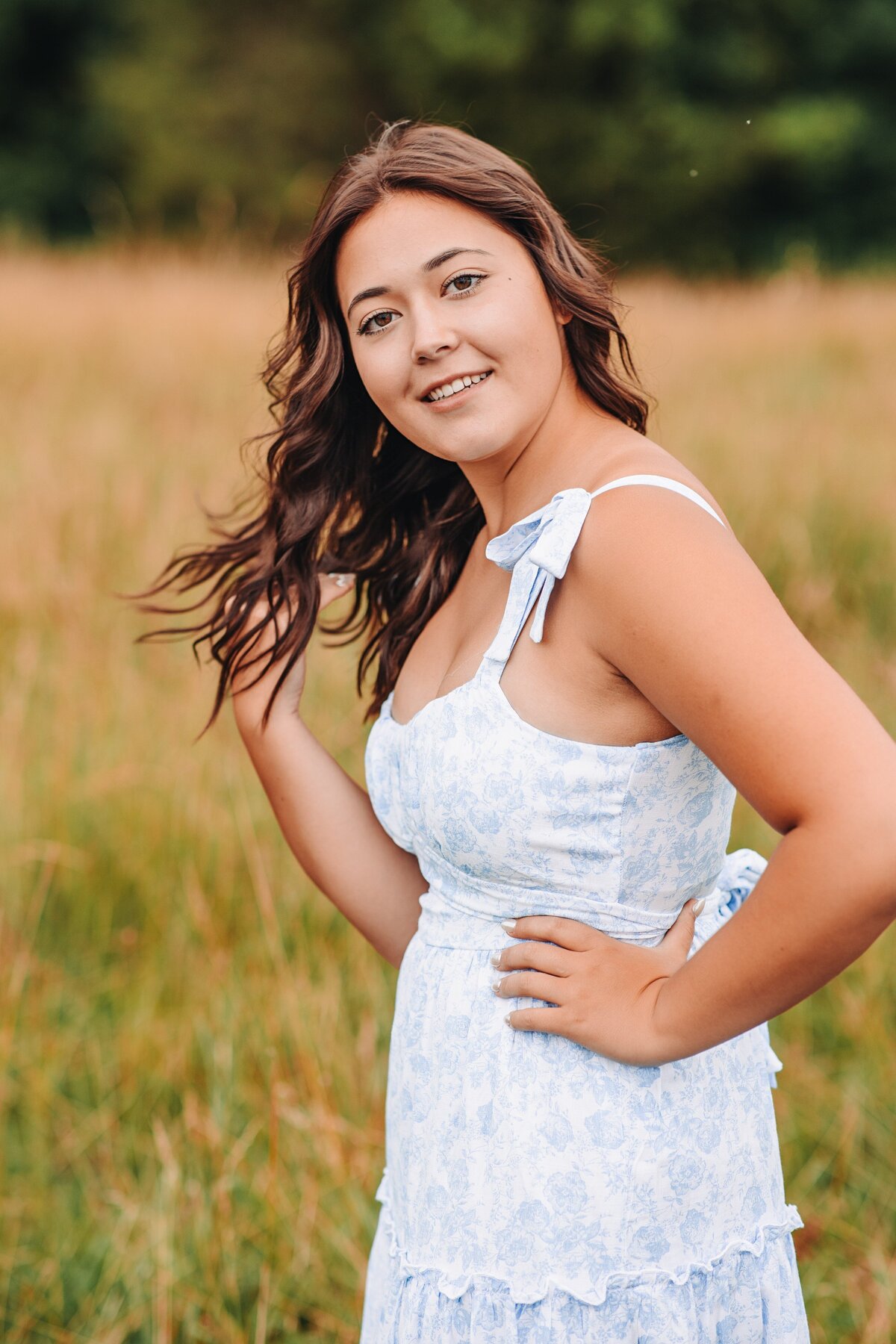 benton-wisconsin-high-school-senior-girl-in-field