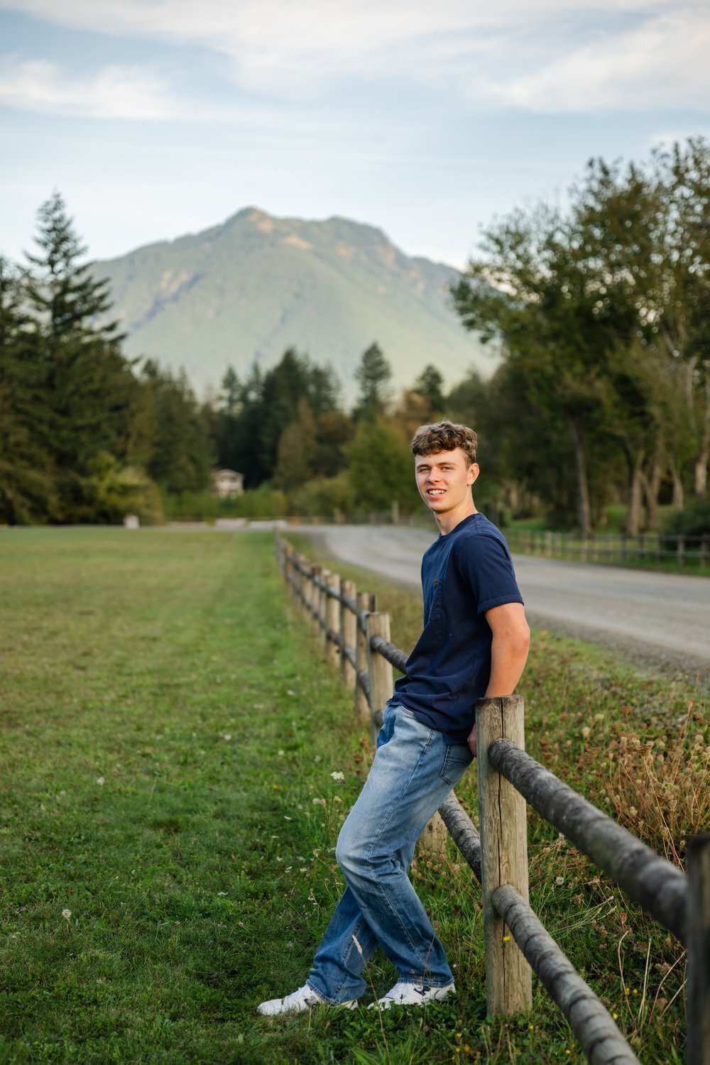 high school senior portrait at tanner landing park 
