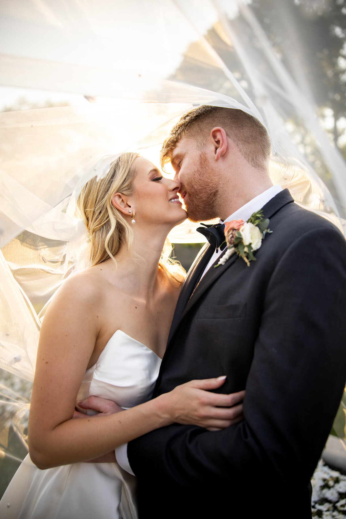 30-Editors-Favorites-Armor-house-lake-forest-wedding-28 mm