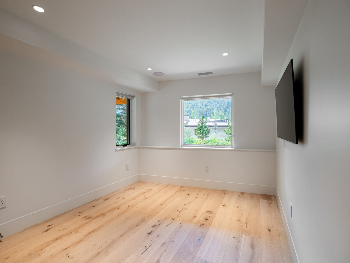 MLS - 51 Roaring Fork Road - Aspen, CO-34